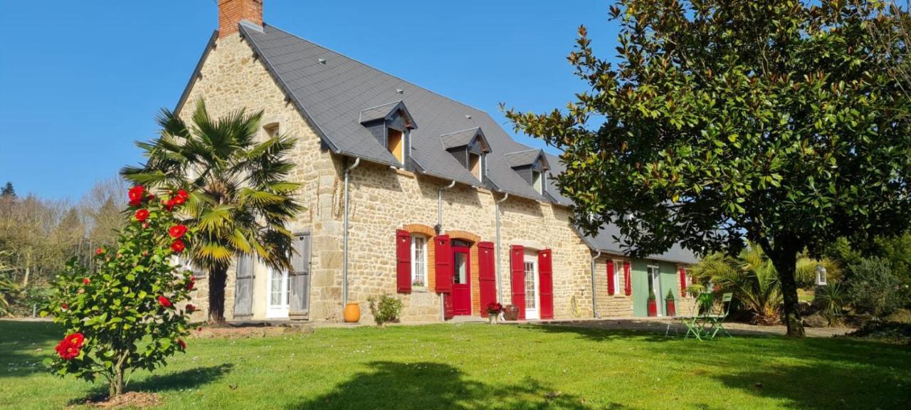 Isigny-le-Buat La Pichonniere Bed & Breakfast エクステリア 写真