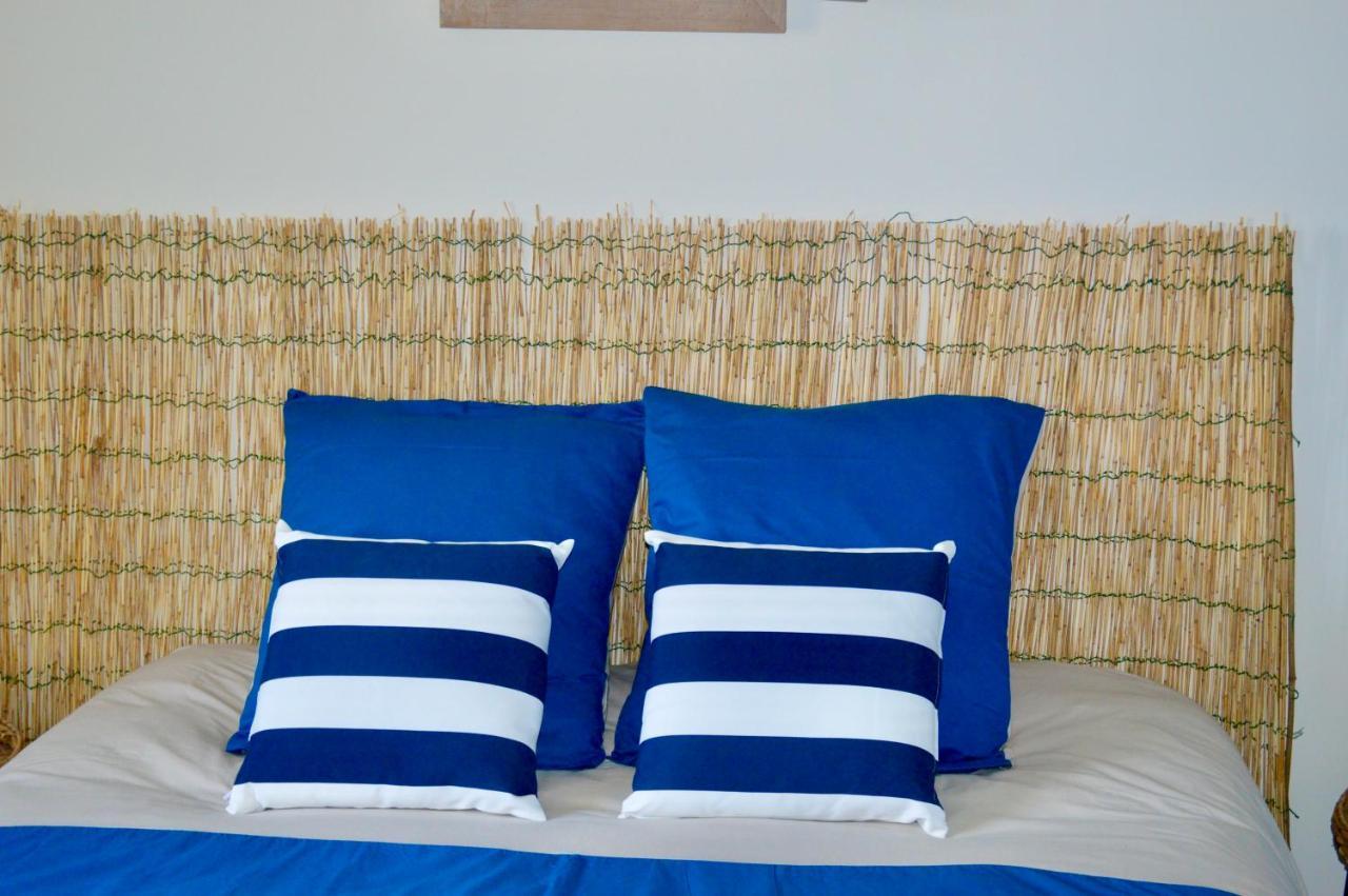 Isigny-le-Buat La Pichonniere Bed & Breakfast エクステリア 写真